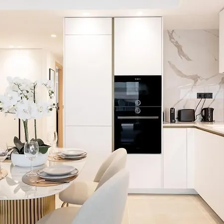 Appartement Magnifique 5 Stars - Parking - Terrasse - 3 Mins De La Croisette - Palais Royal By Halldis Cannes