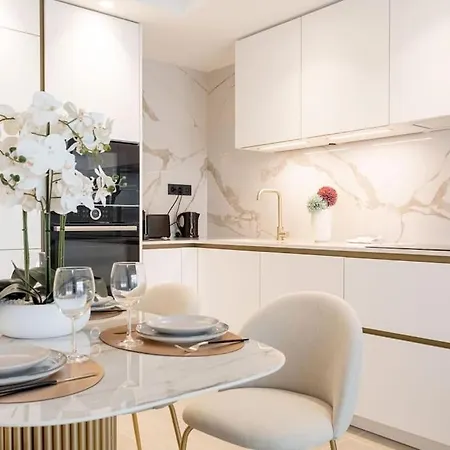 Magnifique 5 Stars - Parking - Terrasse - 3 Mins De La Croisette - Palais Royal By Halldis Appartement *